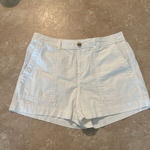 A New Day White Cargo Shorts with Classic Style